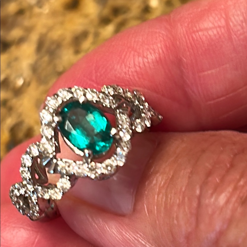 Emerald and diamond 14k white gold ring
